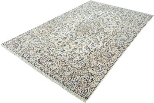 Corner detail of New Kashan rug showing border pattern and Wool pile
