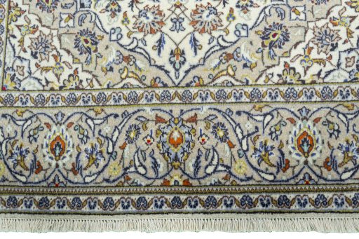 Full view of 1970s Kashan rug from Iran / Persia, 221 × 140 cm in Beige tones