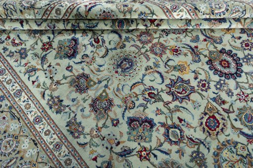 Close-up detail of 1950s Kashan rug from Iran / Persia showing Cork weave