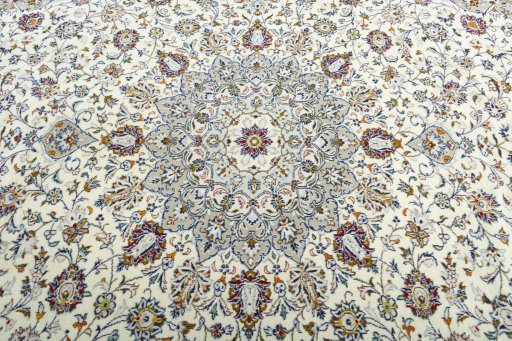 Central medallion detail of New Kashan rug from Iran / Persia