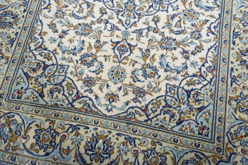Close-up detail of 2000s Kashan rug from Iran / Persia showing Wool weave