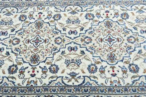 Central medallion detail of New Kashan rug from Iran / Persia