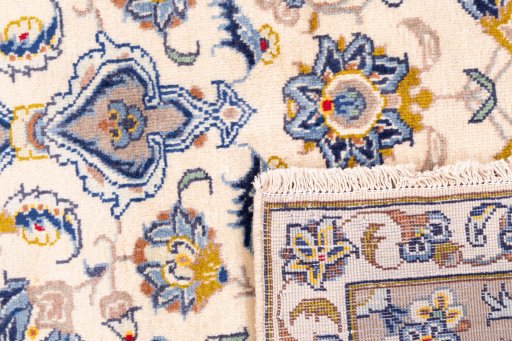 Full view of 1980s Kashan rug from Iran / Persia, 294 × 198 cm in Beige tones