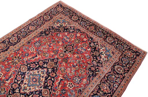 Surface texture of 1980s Kashan rug with natural Wool and intricate pattern
