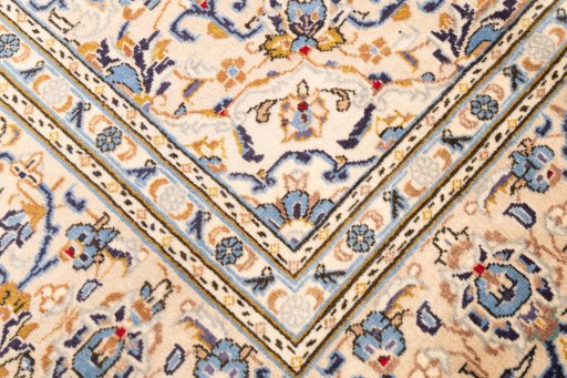 Close-up detail of 1984s Kashan rug from Iran / Persia showing Wool weave