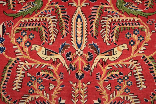 Close-up detail of 1970s Kashan rug from Iran / Persia showing Wool weave