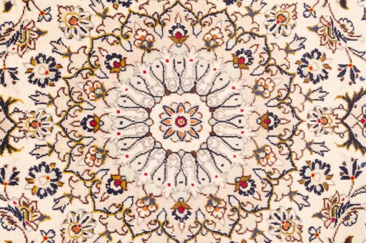 Corner detail of 1988s Kashan rug showing border pattern and Wool pile
