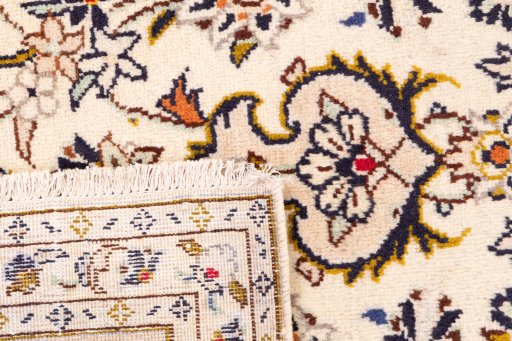 Full view of 1988s Kashan rug from Iran / Persia, 293 × 195 cm in Beige tones