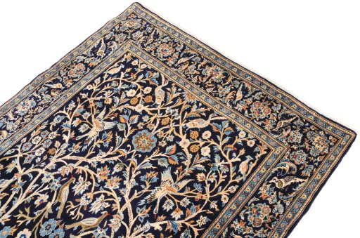 Surface texture of 1970s Kashan rug with natural Wool and intricate pattern