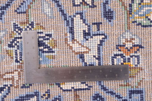 Surface texture of 1985s Kashan rug with natural Wool and intricate pattern