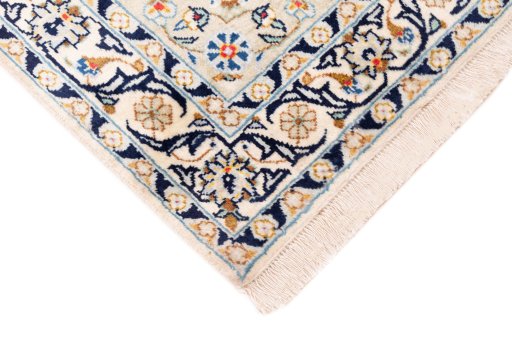 Central medallion detail of 1989s Kashan rug from Iran / Persia