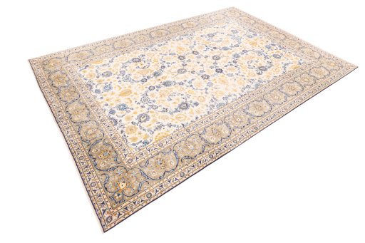 Corner detail of 1970s Kashan rug showing border pattern and Wool pile