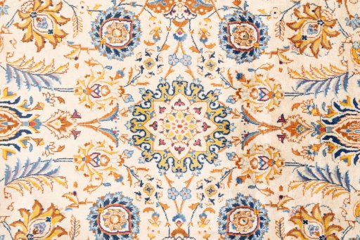 Corner detail of 1973s Kashan rug showing border pattern and Wool pile