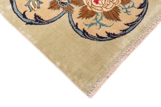 Backside of handmade 1980s Kashan rug showing knot structure and weave density
