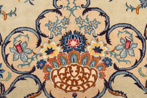 Close-up detail of 1980s Kashan rug from Iran / Persia showing Wool weave