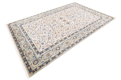Corner detail of 1975s Kashan rug showing border pattern and Wool pile