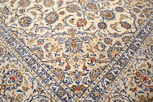 Close-up detail of 2000s Kashan rug from Iran / Persia showing Wool weave