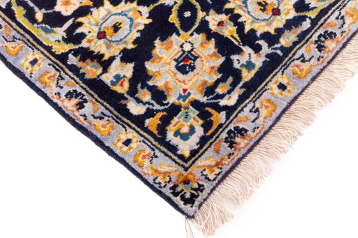 Central medallion detail of 1975s Kashan rug from Iran / Persia