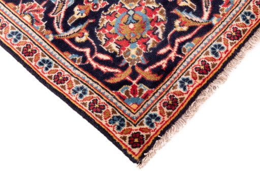 Central medallion detail of 1975s Kashan rug from Iran / Persia