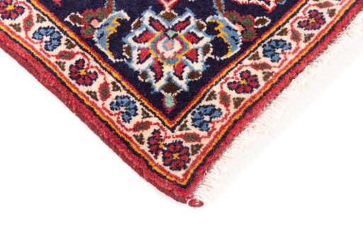 Central medallion detail of 1998s Kashan rug from Iran / Persia