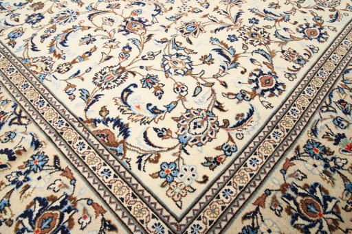 Close-up detail of 2000s Kashan rug from Iran / Persia showing Wool weave