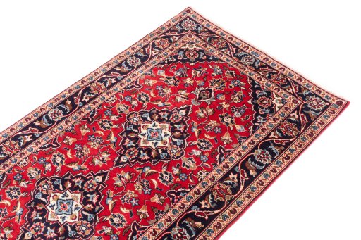 Surface texture of 1996s Kashan rug with natural Wool and intricate pattern