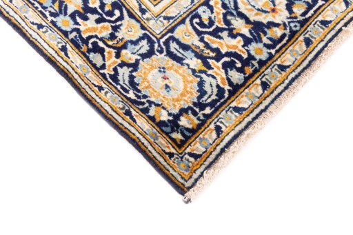 Central medallion detail of 1979s Kashan rug from Iran / Persia