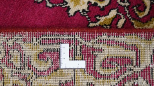 Full view of 1990s Kashan rug from Iran / Persia, 360 × 85 cm in Red tones