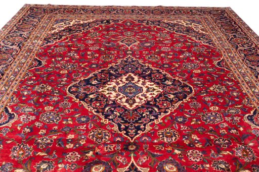 Full view of 1990s Kashan rug from Iran / Persia, 380 × 280 cm in Red tones