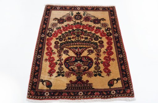 Close-up detail of 1960s Kashan rug from Iran / Persia showing Wool weave