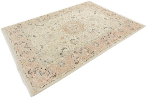 Corner detail of 1980s Kashmar rug showing border pattern and Wool pile