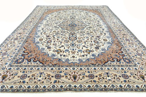 Surface texture of 2000s Kashmar rug with natural Wool and intricate pattern