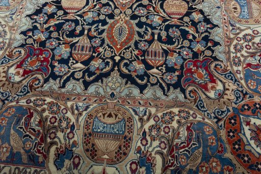 Close-up detail of 1970s Kashmar rug from Iran / Persia showing Wool weave