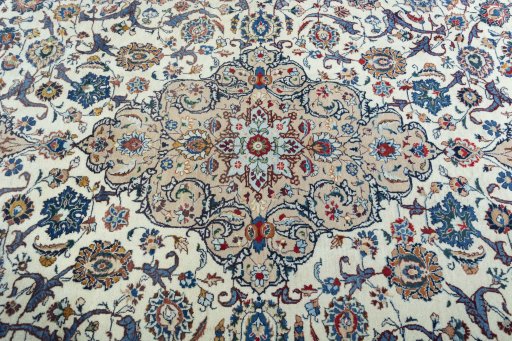 Central medallion detail of 2000s Kashmar rug from Iran / Persia