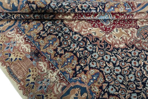 Close-up detail of 1970s Kashmar rug from Iran / Persia showing Wool weave
