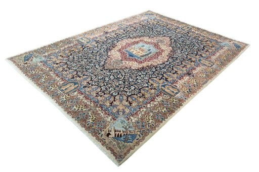Corner detail of 1970s Kashmar rug showing border pattern and Wool pile