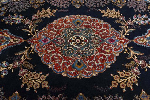 Central medallion detail of 2000s Kashmar rug from Iran / Persia