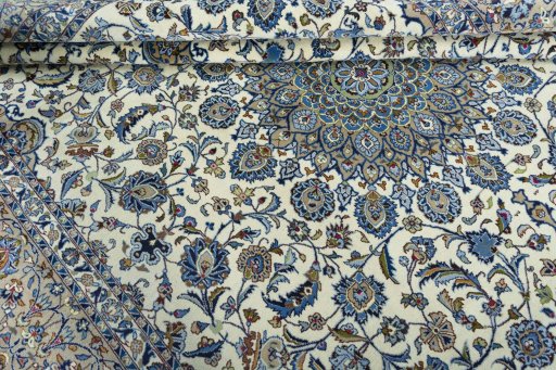 Close-up detail of 2000s Kashmar rug from Iran / Persia showing Wool weave