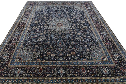 Surface texture of New Kashmar rug with natural Wool and intricate pattern