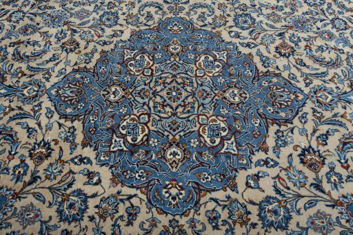 Central medallion detail of 2000s Kashmar rug from Iran / Persia