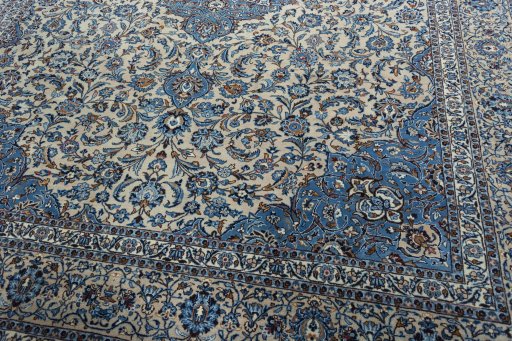 Close-up detail of 2000s Kashmar rug from Iran / Persia showing Wool weave