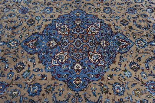 Central medallion detail of 2000s Kashmar rug from Iran / Persia