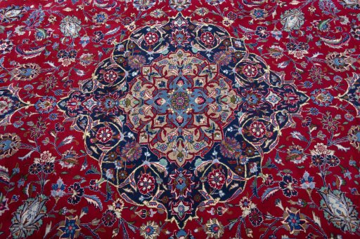 Central medallion detail of 2000s Kashmar rug from Iran / Persia