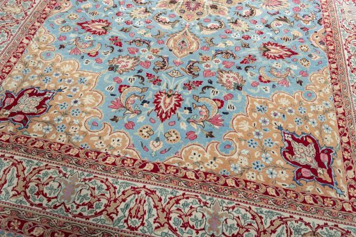 Close-up detail of 1970s Kashmar rug from Iran / Persia showing Wool weave
