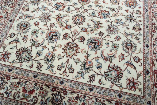 Close-up detail of New Kashmar rug from Iran / Persia showing Cork weave
