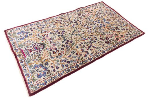 Close-up detail of 2005s Kashmar rug from Iran / Persia showing Wool weave