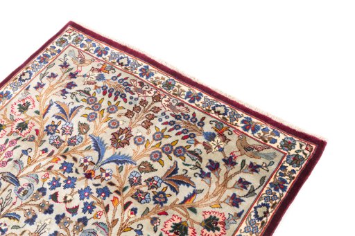 Surface texture of 2005s Kashmar rug with natural Wool and intricate pattern
