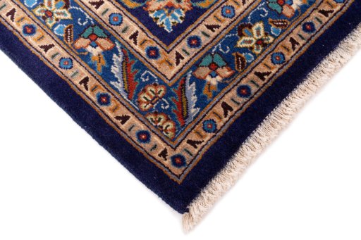 Central medallion detail of 2003s Kashmar rug from Iran / Persia