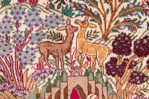 Corner detail of 2005s Kashmar rug showing border pattern and Wool pile