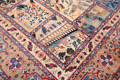 Close-up detail of 1980s Kashmar rug from Iran / Persia showing Wool weave